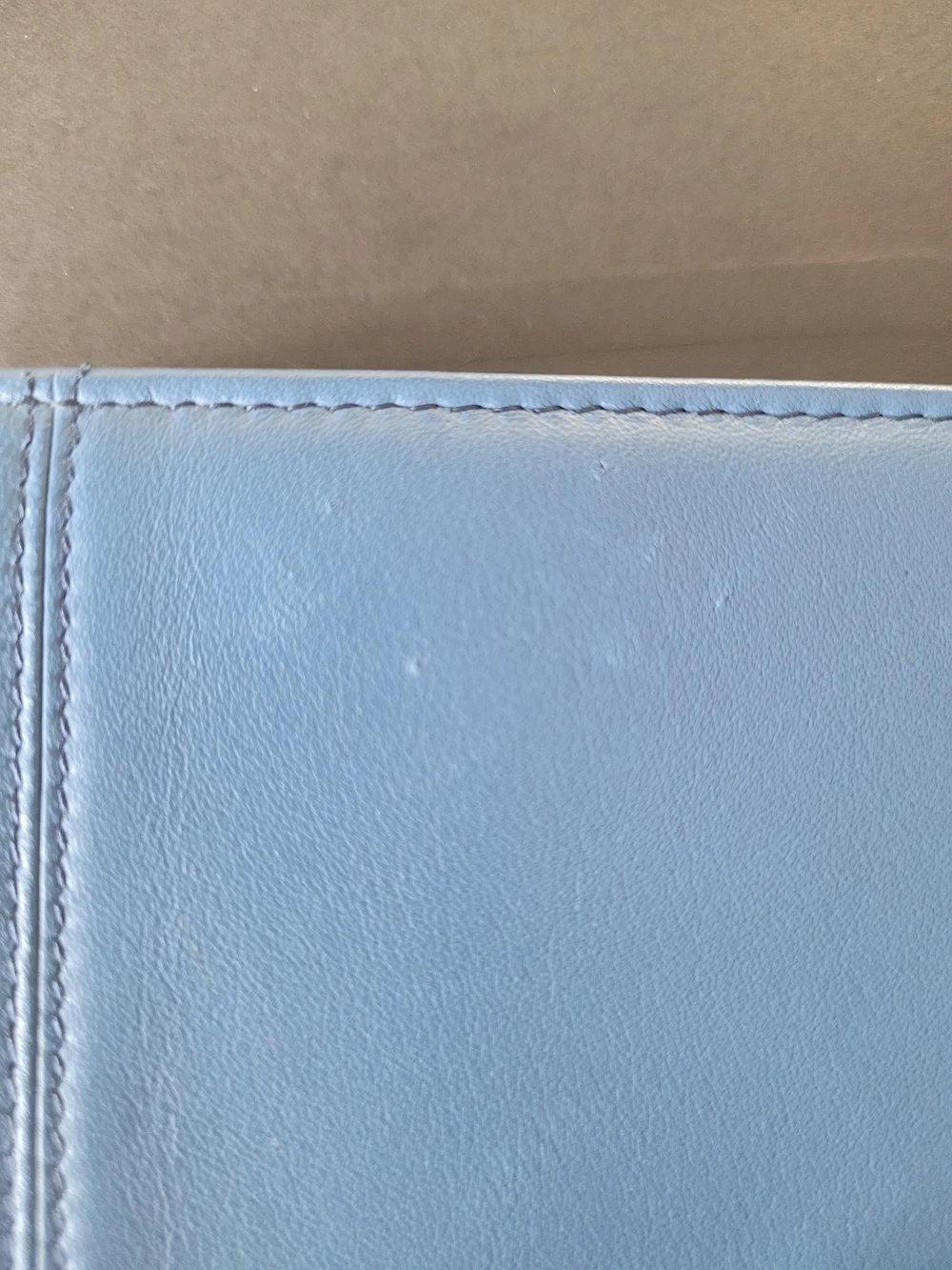 Levenger compact leather